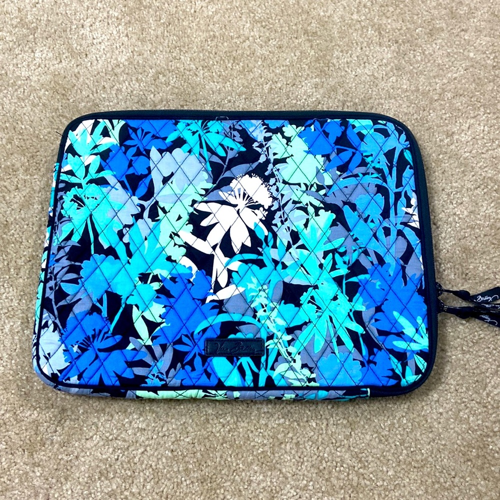 NEW Vera Bradley Y2K padded Laptop tablet sleeve travel camo floral blue leaf